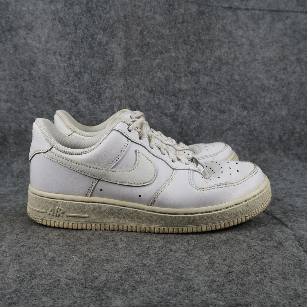 Nike Shoes Womens 7 Sneakers Air Force 1 Lifestyle Trainer Lace Up White Casual